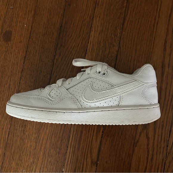 Nike boys son of force white low shoes - Picture 5 of 9